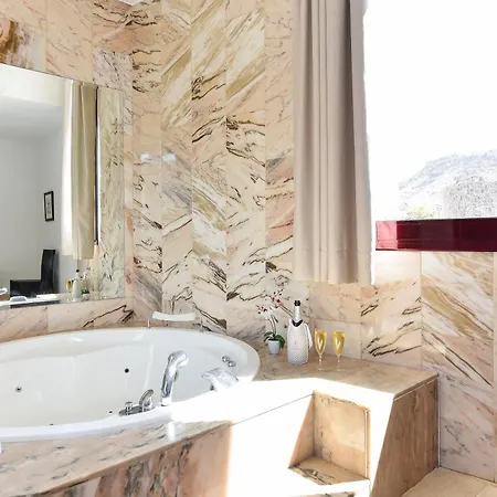 Tauro Golf Tranquility Meets Luxury Tauro Private Pool Whirlpool Bath Golf Course Views Close To Beaches Βίλα